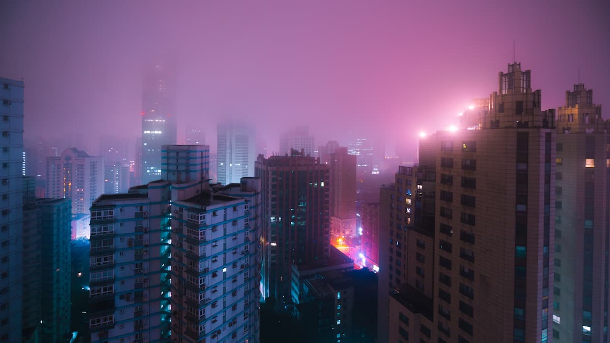 A night in Beijing (Photo by Alexander Kaunas on Unsplash)