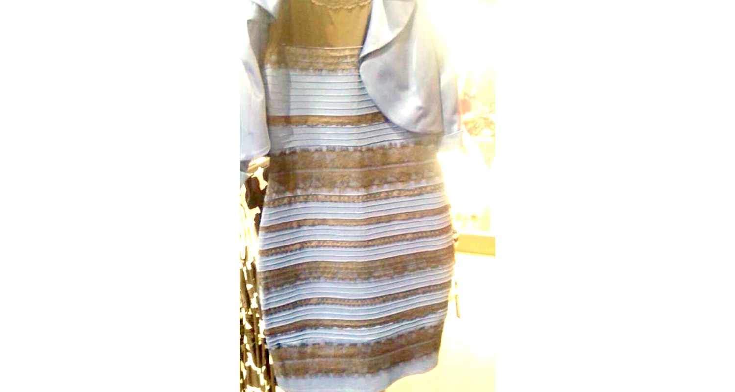 Сине чёрное платье и бело золотое иллюзия