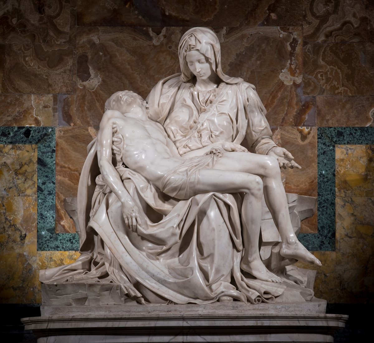 iGuzzini illumina la Pietà di San Pietro