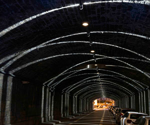 La luz por túneles y pasos subterráneos en Lyon